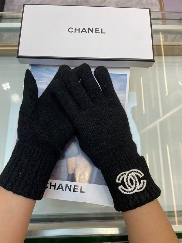 Chanel gloves hm85
